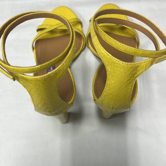 Ralph Lauren purple label woman’s Yellow High Heels size 38 made in Italy. - Picture 7 of 16